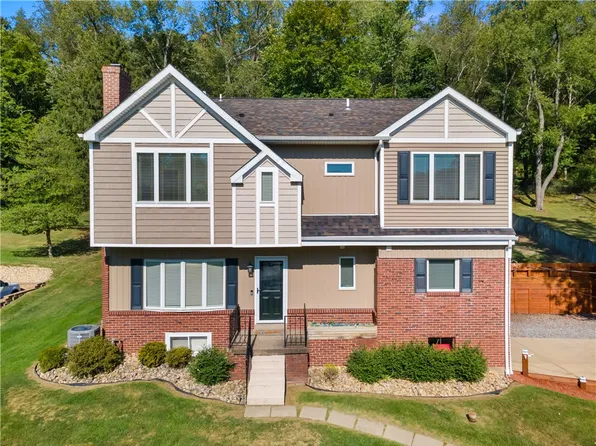 2467 Trotter Dr, Allison Park, PA 15101