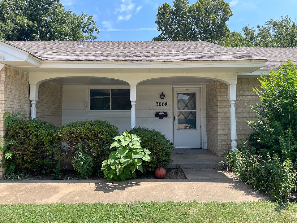 1st image of 3008 Hardy Dr