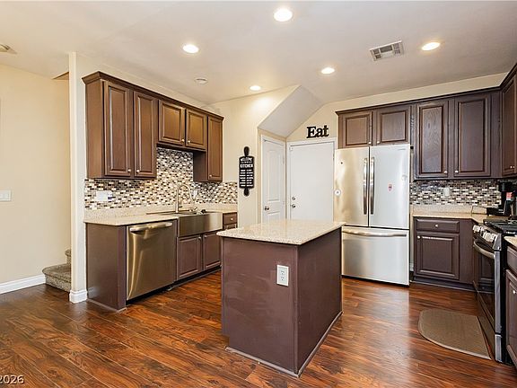 2nd image of 8120 Satin Carnation Ln