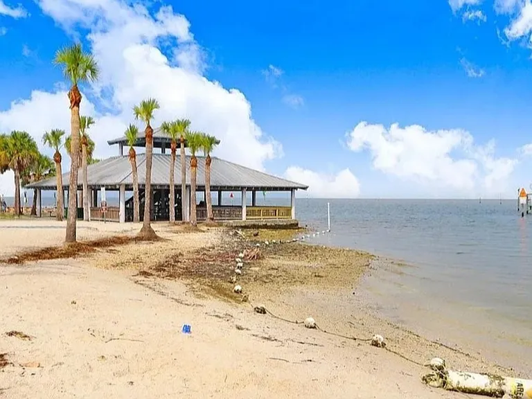 14610 Coral Dr — Photo 11