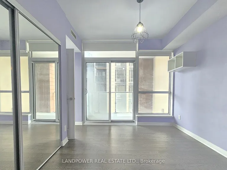 8 Mercer St #1405 — Photo 13