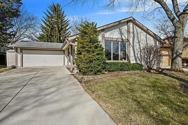 6528 Deerpath Ct photo 1