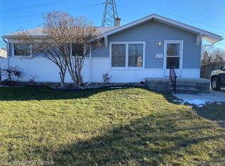 4812 Berwyn Dr, Warren, MI 48092