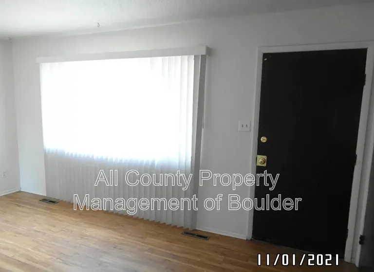 838 Mount Evans St — Photo 2