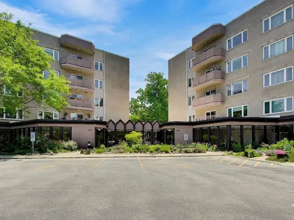 6411 Lincoln Ave Unit 303, Morton Grove, IL 60053