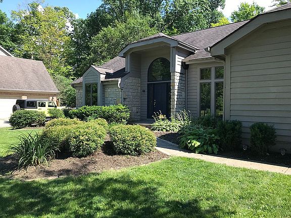 2nd image of 3266 Shoreline Dr
