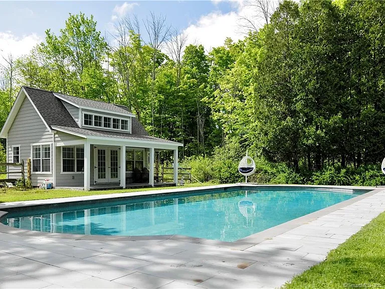90 Sharon Mountain Rd — Photo 23