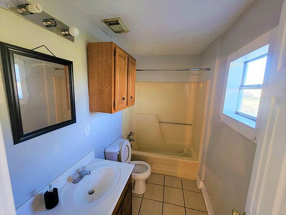 2nd image of 301 Avenue H #10