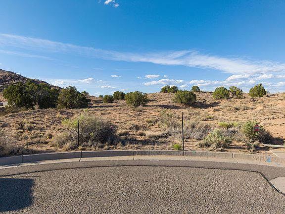 2nd image of 2300 Desert Zinnia Rd NE