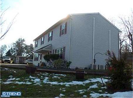 2nd image of 547 Main St
