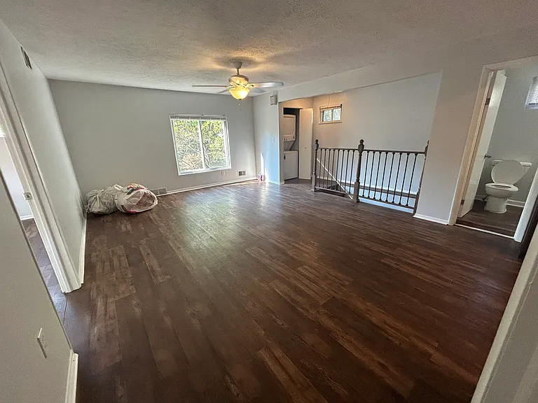304 S Bayly Ave — Photo 13