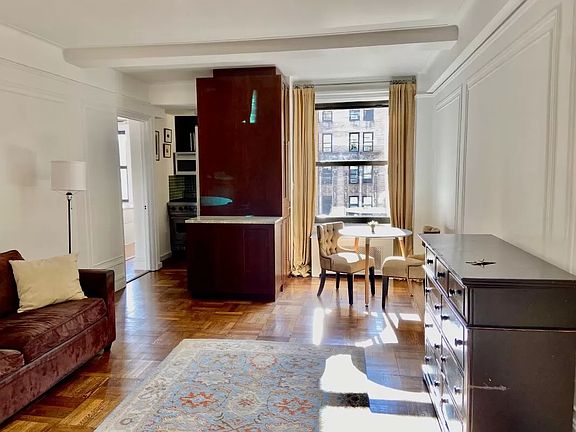3rd image of 107 W 86th St #14E