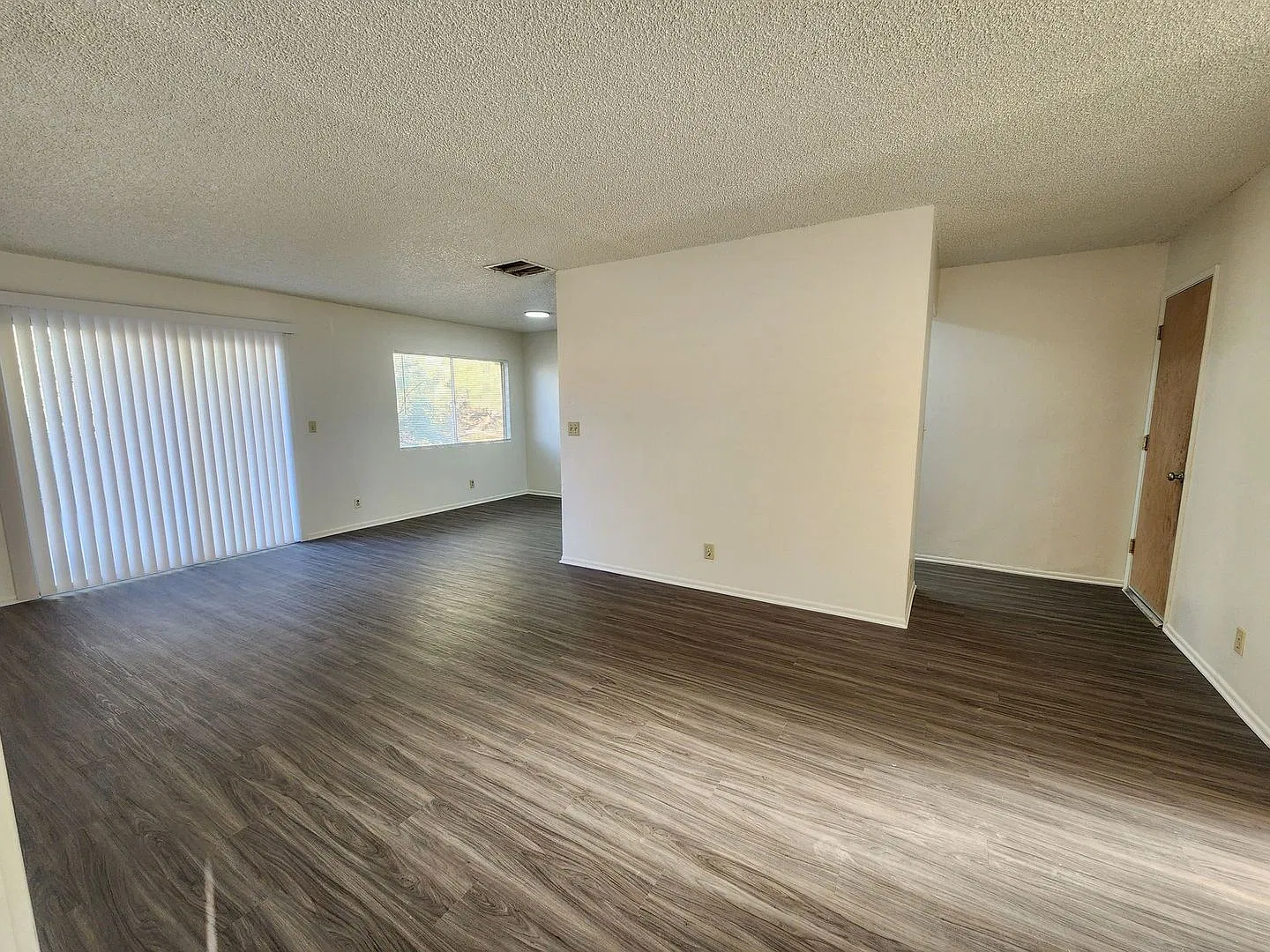 Newly Updated 2 Bedroom Home — Photo 3