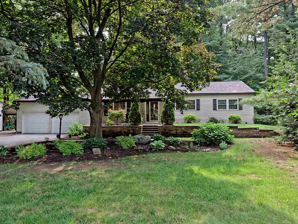 1st image of 22 Pine Hill Bnd