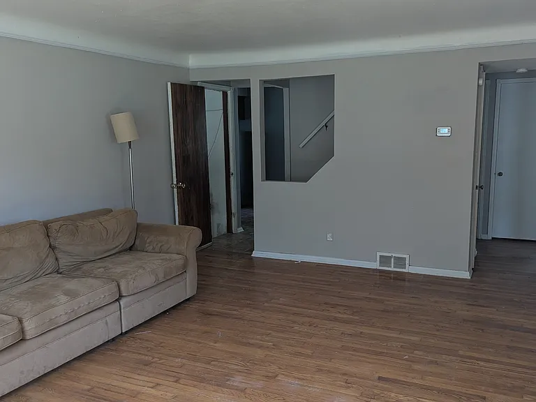 27860 Knickerbocker Rd — Photo 16