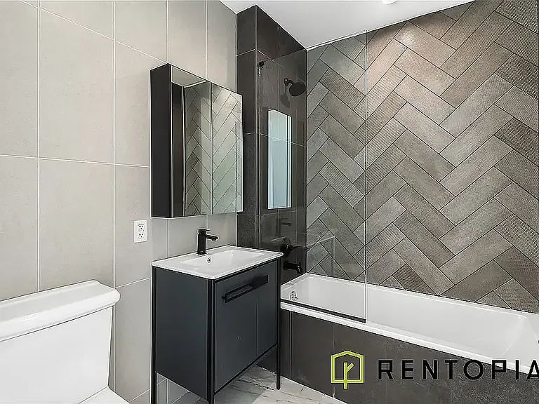 494 Manhattan Ave #401D — Photo 14