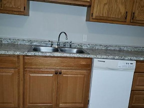 3rd image of 23756 Banbury Cir APT 5