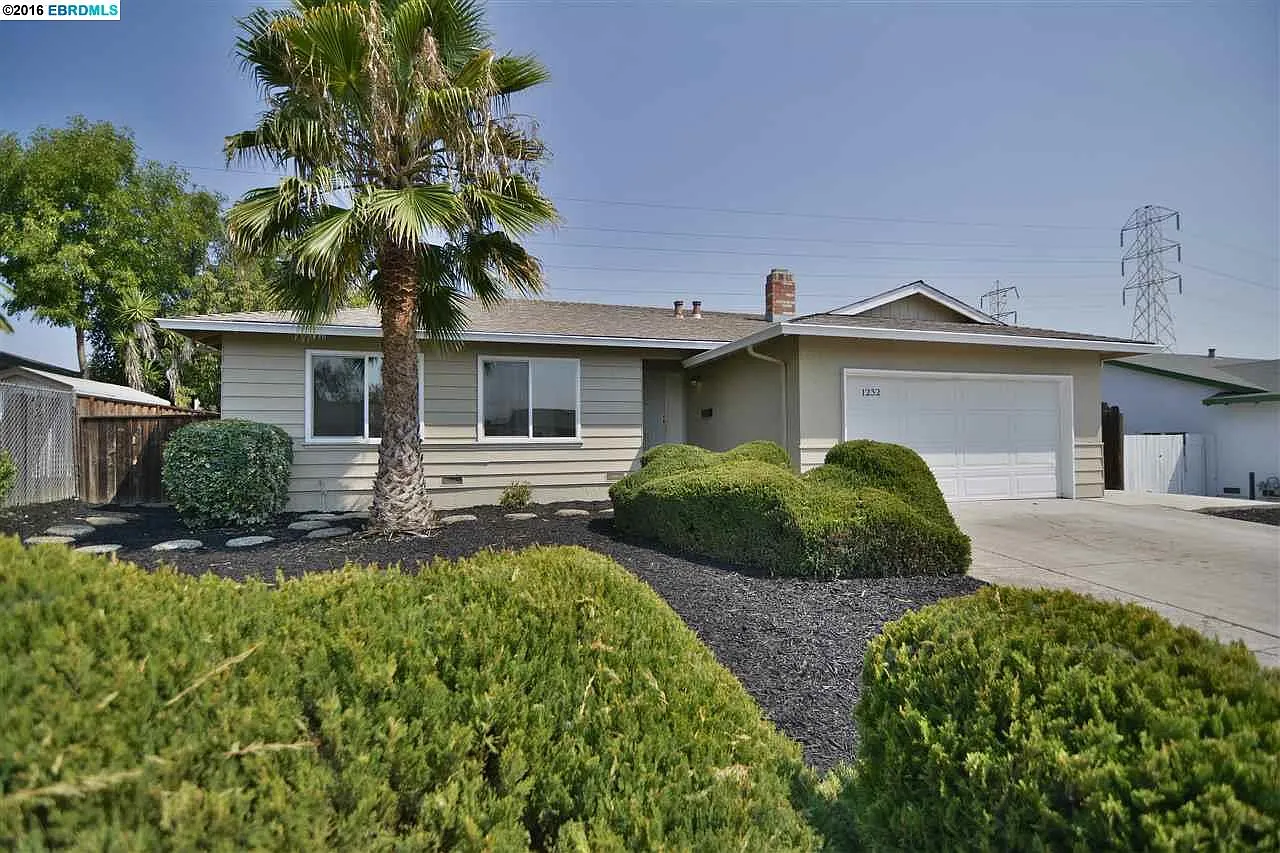 1232 Putnam St photo 1