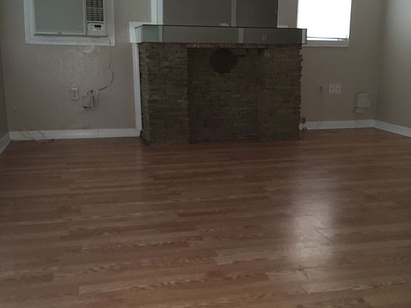 4th image of 4005 N Lynn Ave