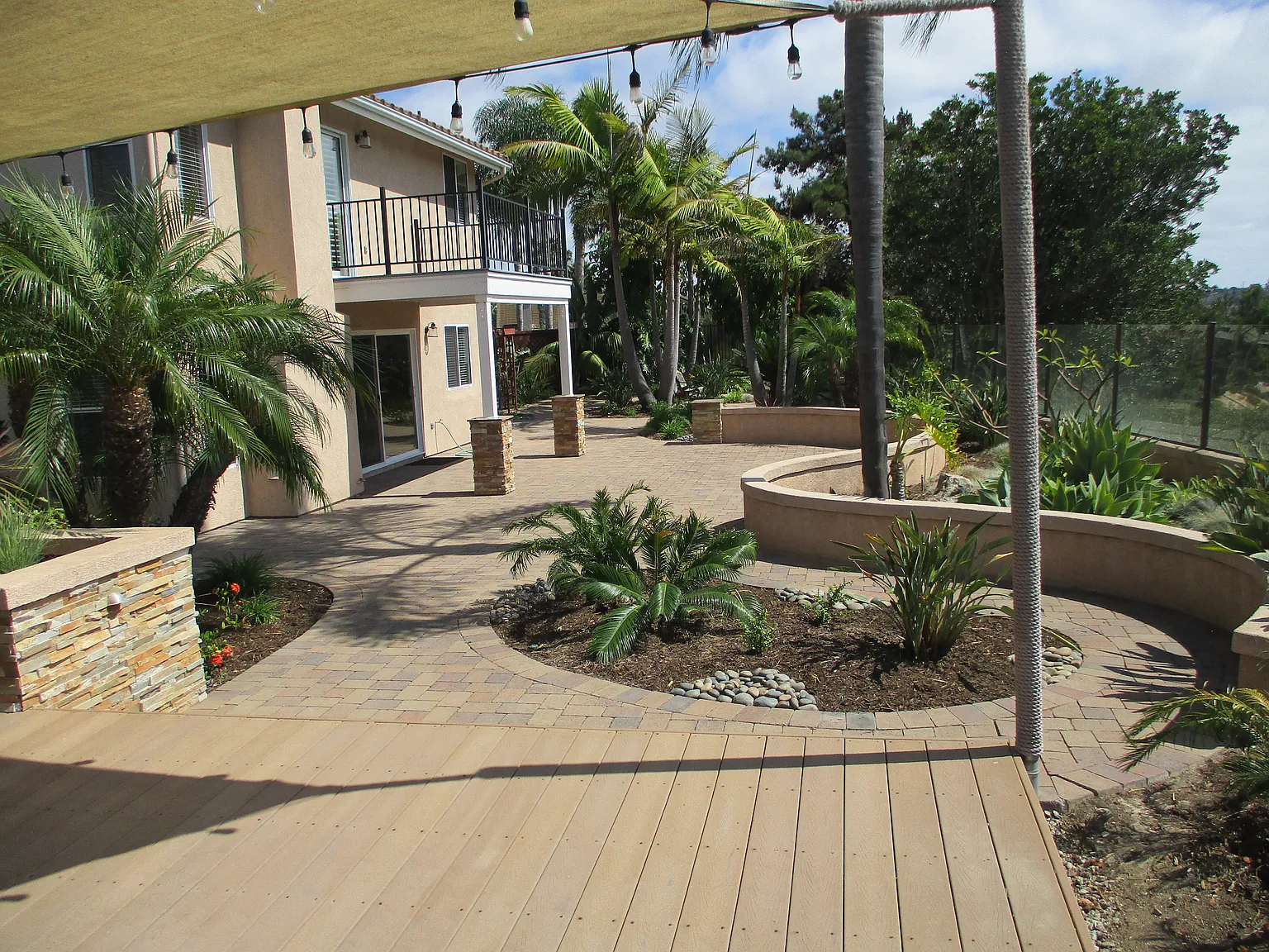 4 bed, 2102 sqft, $4,750 — Photo 4