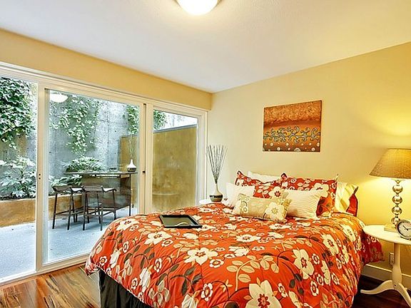 4th image of 752 Bellevue Ave E APT 110