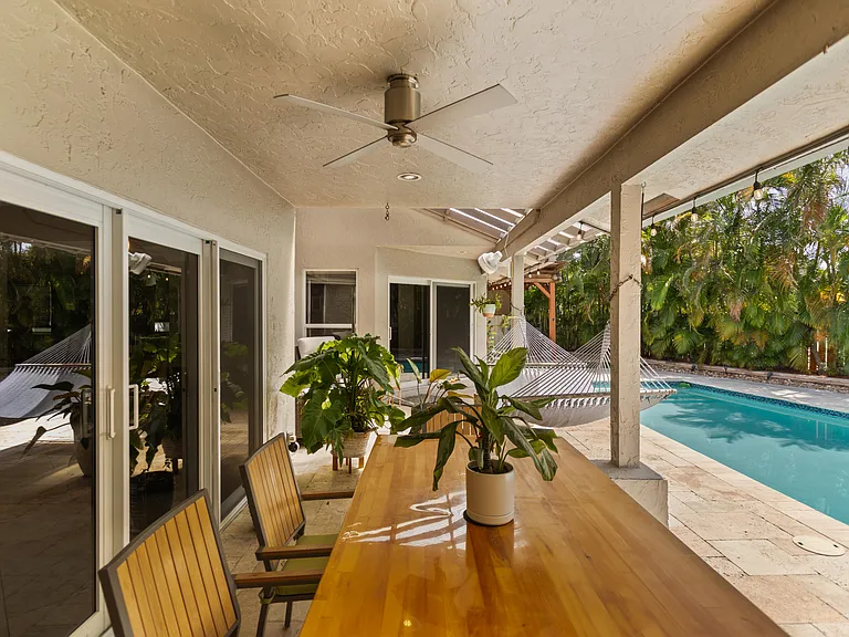 4050 NW 7th Ln — Photo 47