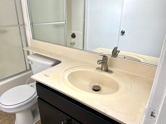 3rd image of 7037 Alabama Ave APT 204