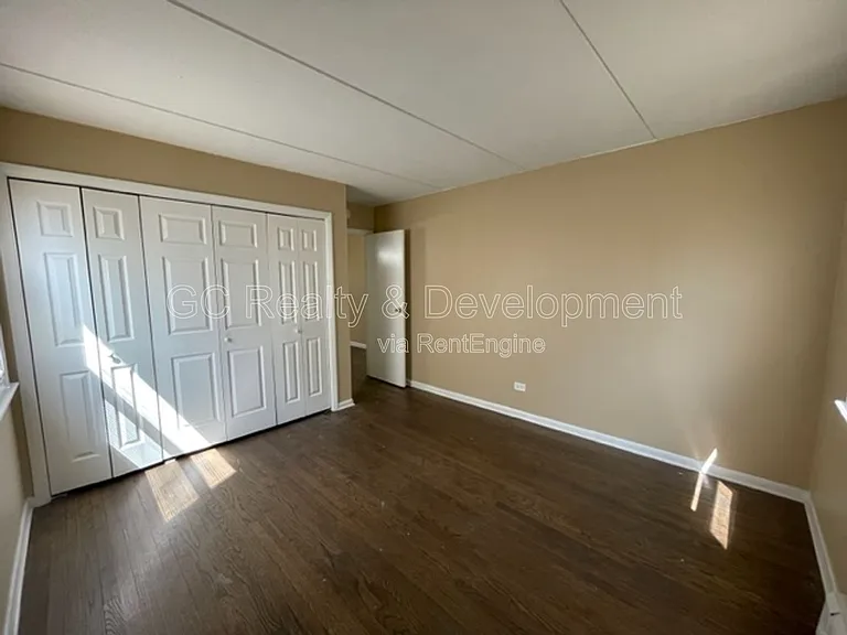 255 Uteg St #4 — Photo 10