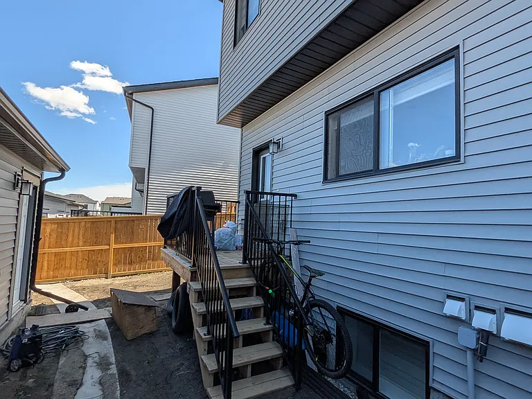 65 Silverton Glen Gate SW #65 — Photo 3