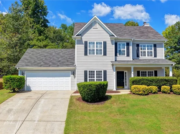 3422 Cascade Ive Dr, Buford, GA 30519