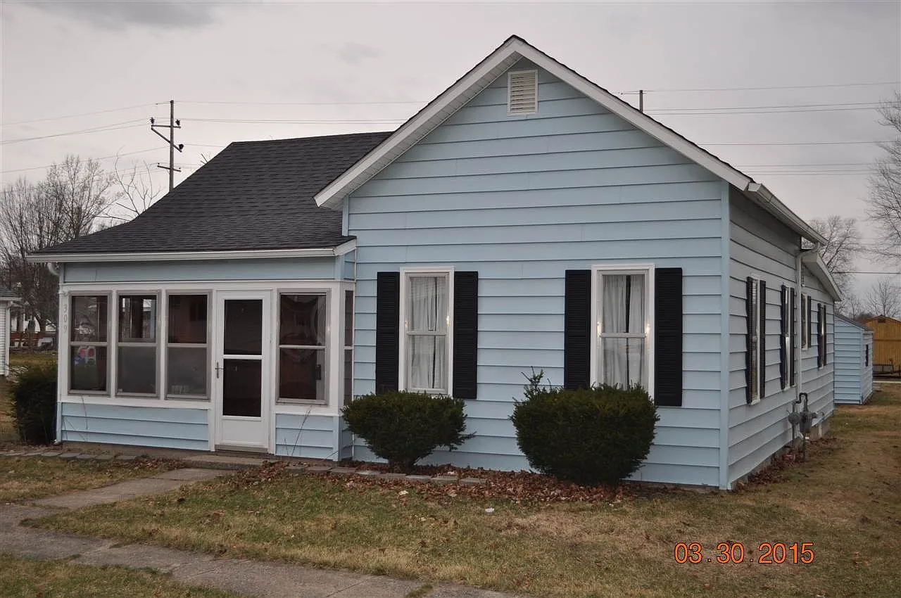 309 N Tucker St photo 1