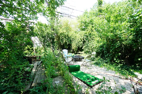 Rented by Rennit Inc. | media 30