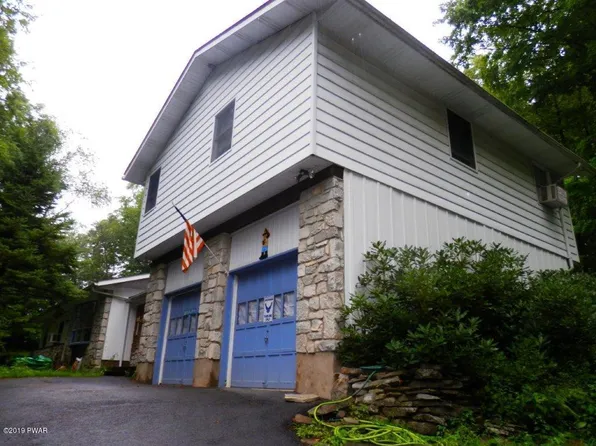 104 Pedersen Pond E, Milford, PA 18337
