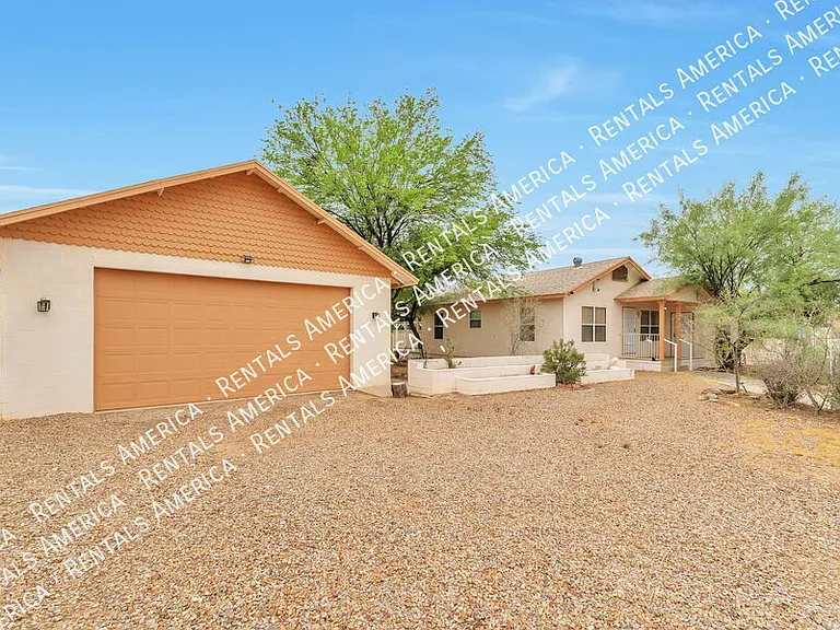 9011 W Floyd St — Photo 18