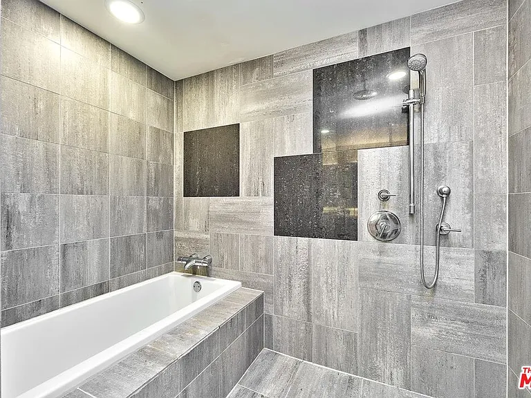3785 Wilshire Blvd #2008 — Photo 28