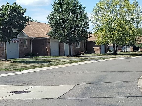 4th image of 9572 Wheatgrass Ln #101