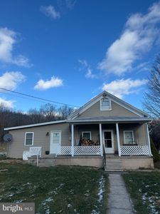 12622 Upper South Branch Rd, Franklin, WV, 26807