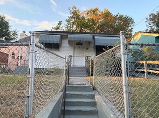 335 Carmody Hills Dr, Capitol Heights, MD 20743