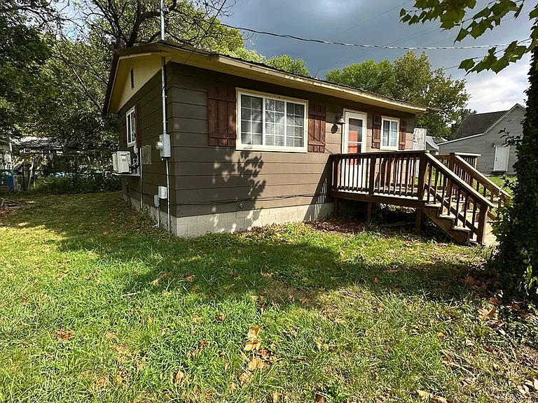 313 N Kentucky St — Photo 3