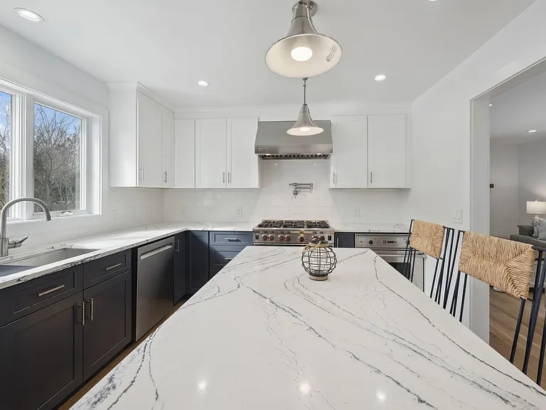 498 Springs Fireplace Rd — Photo 15