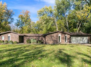 17555 Juday Lake Dr N, South Bend, IN 46635