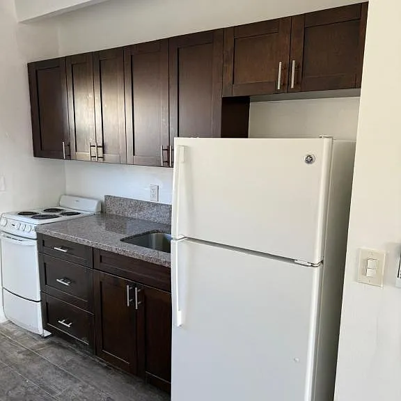 715 7th St #14-33401 — Photo 3