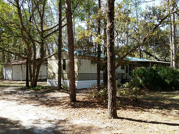 2nd image of 370 Star Lake Dr