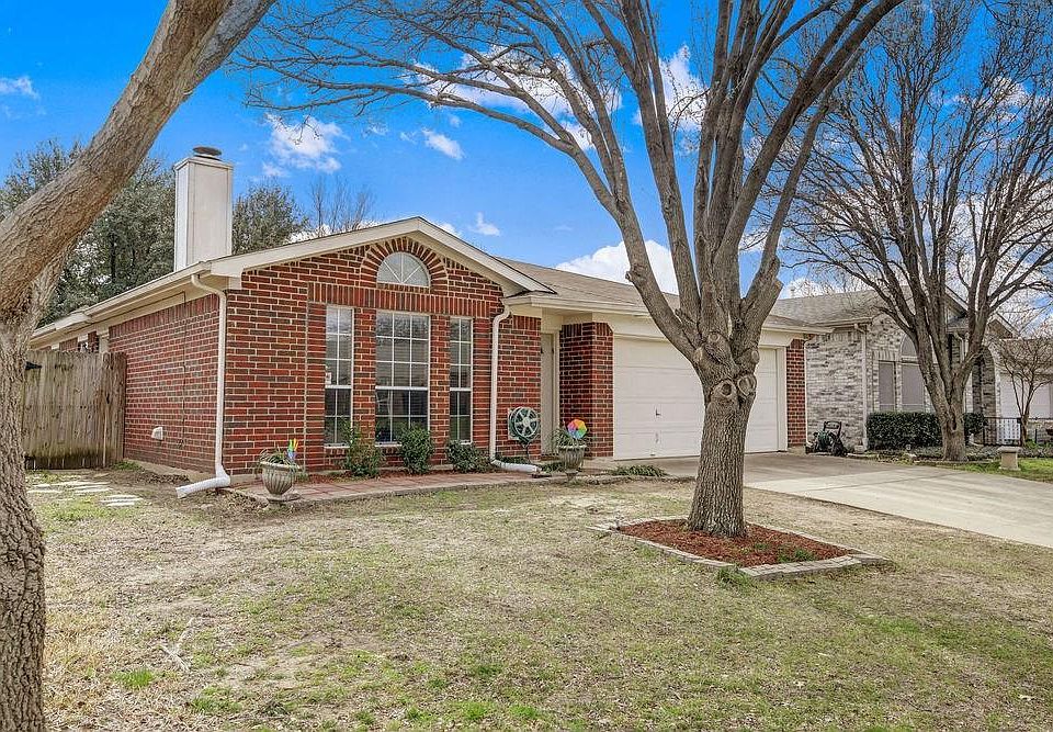 1st image of 3744 Waxwing Cir S