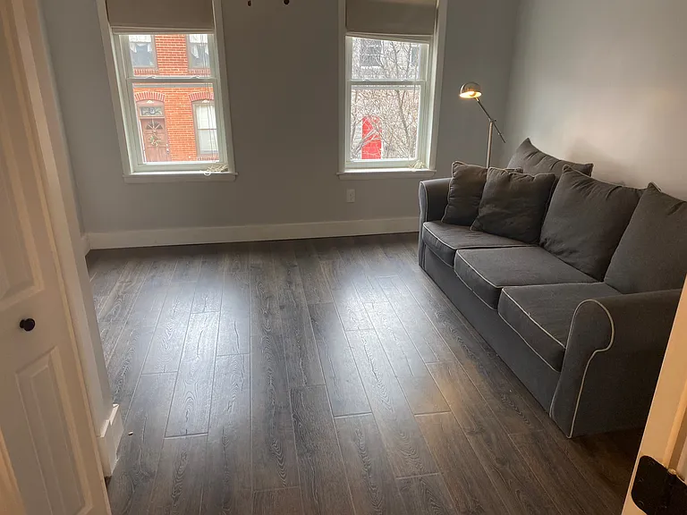112 S Castle St — Photo 11