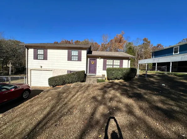 1919 Bay Hill Dr, Hixson, TN 37343