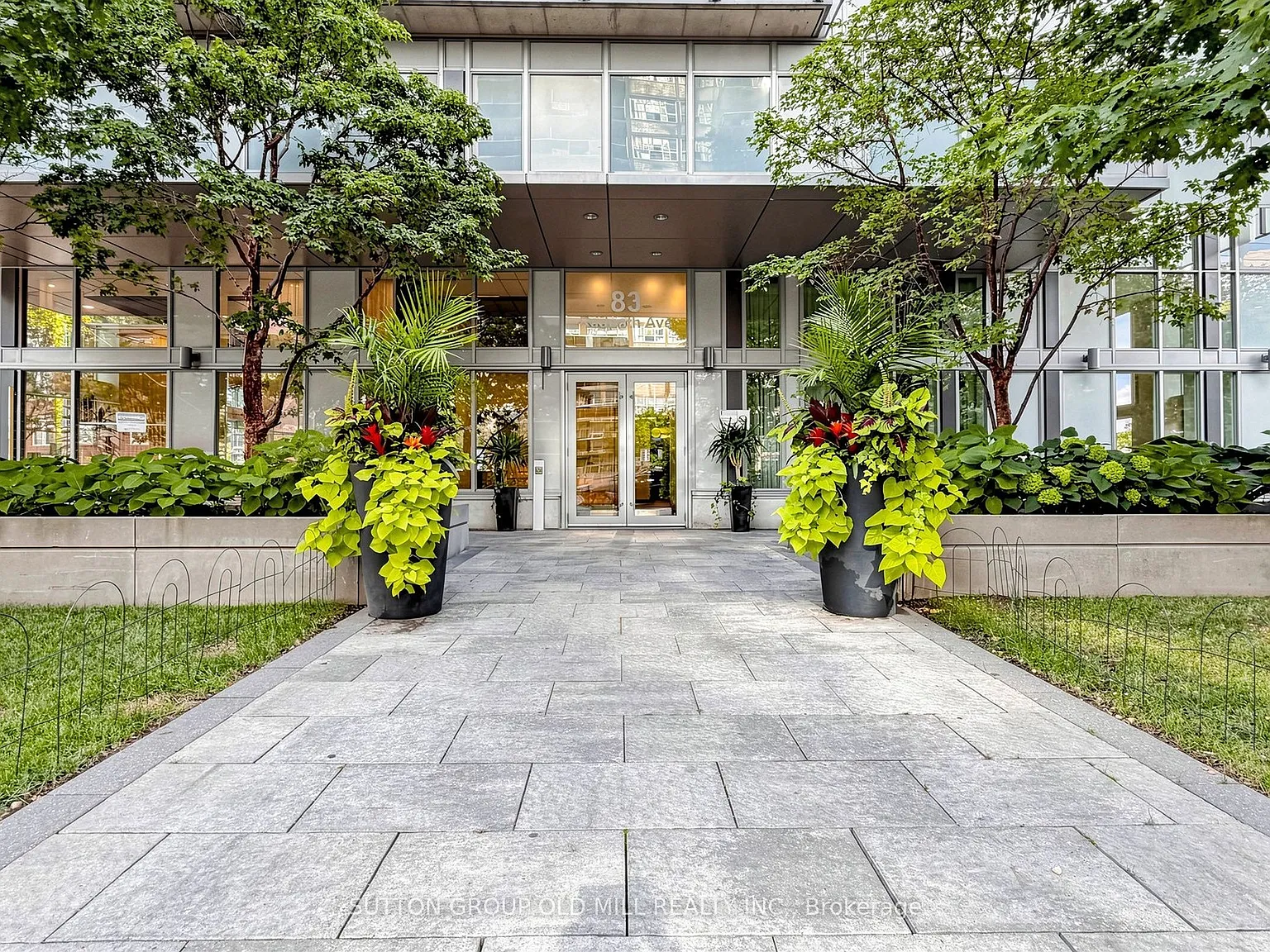 2 bed, $2,450 — Photo 3