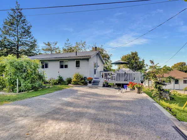 102 Bishop Ln, Prince Edward County, ON K0K 1A0