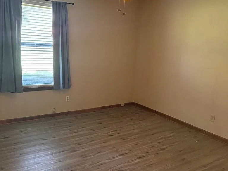 5126 Dekalb Way — Photo 3