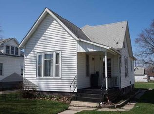 204 W 2nd St, Laurel, NE 68745